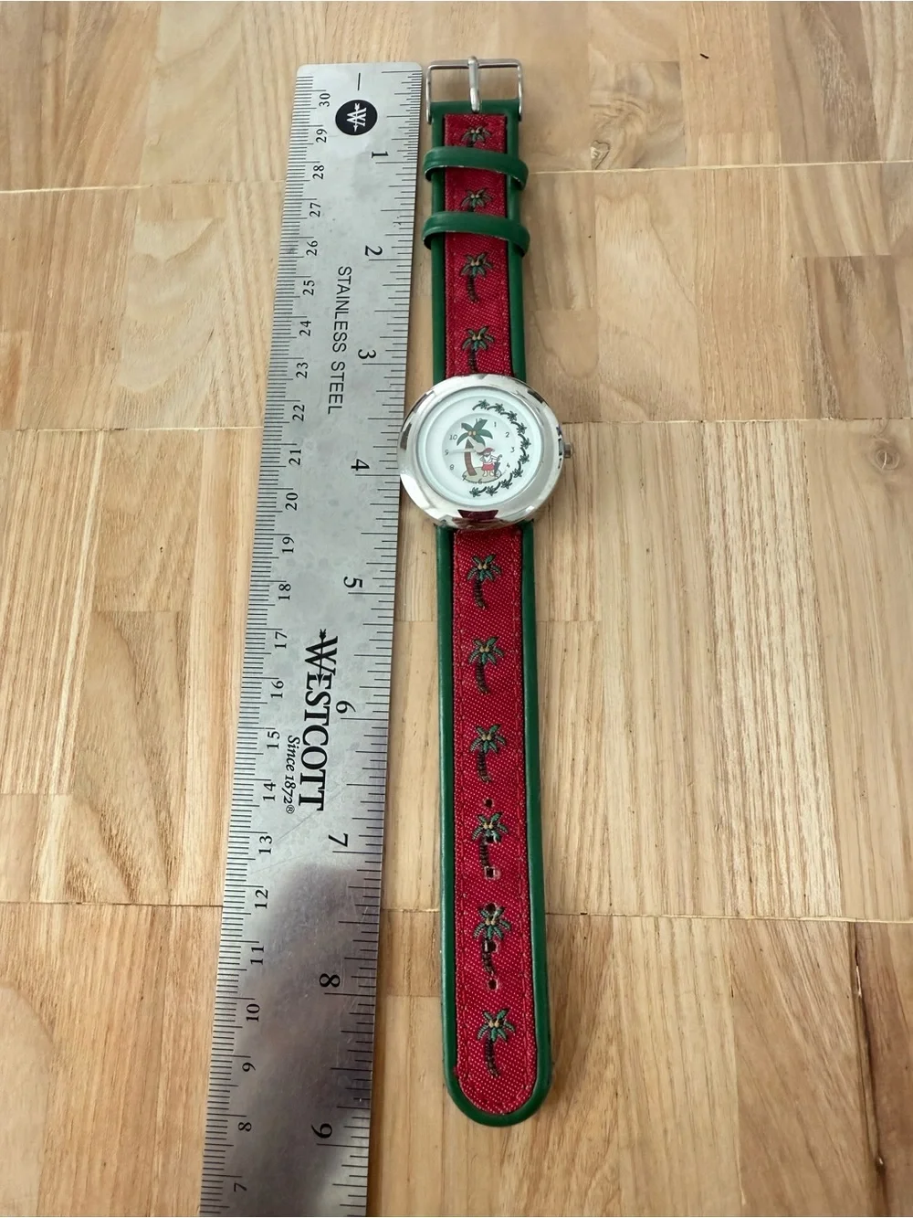 Unbranded Christmas Santa at the beach watch NEW BATTERY